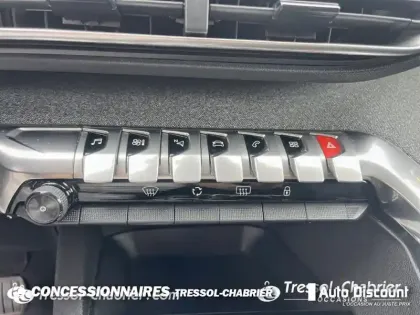 Photo 19 Peugeot 3008  1.2 Puretech 130ch S&S EAT6 Allure