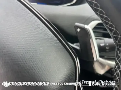 Photo 18 Peugeot 3008  1.2 Puretech 130ch S&S EAT6 Allure