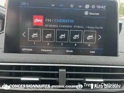 Photo 10 Peugeot 3008  1.2 Puretech 130ch S&S EAT6 Allure