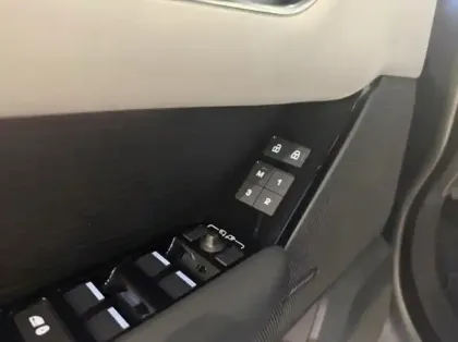 Photo 29 Land rover Range Rover Velar  2.0 P400e 404ch PHEV Dynamic HSE AWD BVA