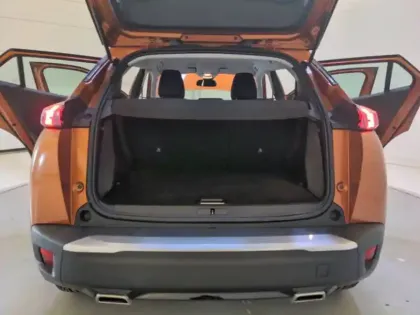 Photo 5 Peugeot 2008  PureTech 130 S&S BVM6