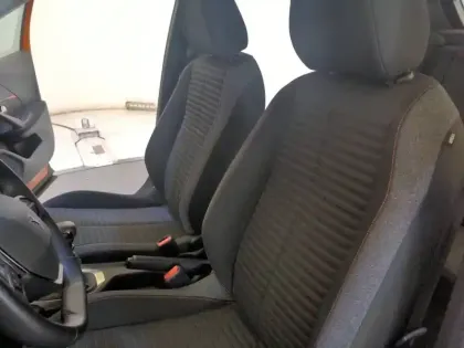 Photo 8 Peugeot 2008  PureTech 130 S&S BVM6