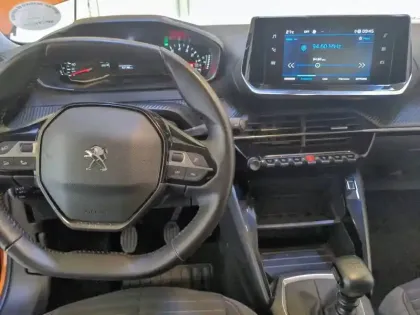 Photo 7 Peugeot 2008  PureTech 130 S&S BVM6