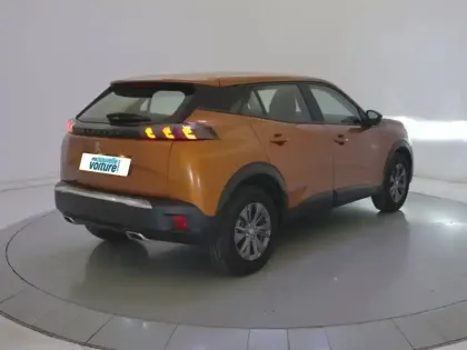 Photo 24 Peugeot 2008  PureTech 130 S&S BVM6