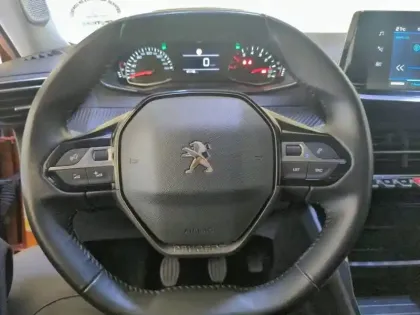 Photo 18 Peugeot 2008  PureTech 130 S&S BVM6