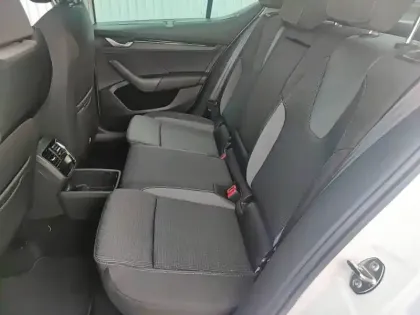 Photo 24 Skoda Octavia  1.5 TSI Hybrid 116 ch DSG7