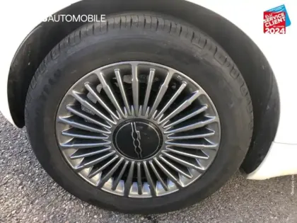 Photo 14 Fiat 500  e 118ch Icône