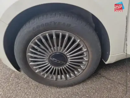 Photo 12 Fiat 500  e 118ch Icône