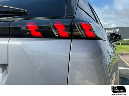 Photo 61 Peugeot 2008  PureTech 130 S&S EAT8