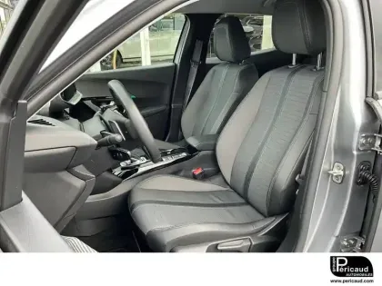 Photo 38 Peugeot 2008  PureTech 130 S&S EAT8