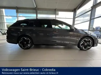 Photo 16 Volkswagen Golf Gén. VIII Ph2 R-Line 5