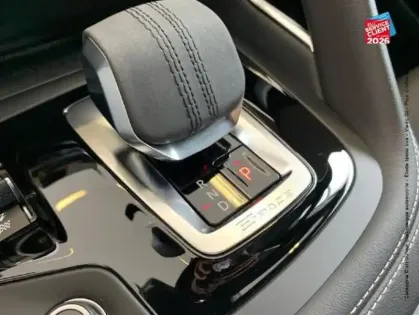 Photo 25 Jaguar E-Pace  P300e PHEV 309ch R-Dynamic HSE