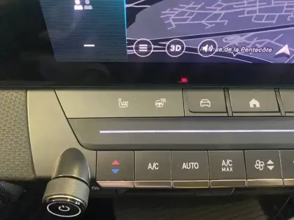 Photo 17 Opel Astra  Hybrid 180 ch BVA8