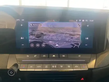 Photo 14 Opel Astra  Hybrid 180 ch BVA8