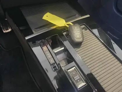 Photo 16 Opel Astra  Hybrid 180 ch BVA8