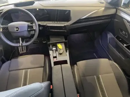 Photo 7 Opel Astra  Hybrid 180 ch BVA8