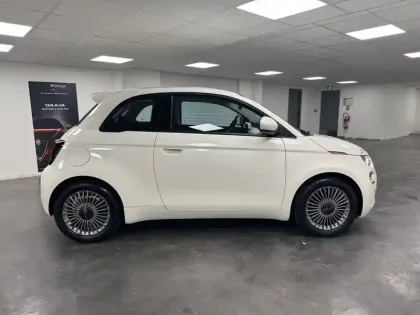 Photo 44 Fiat 500  e 95 ch