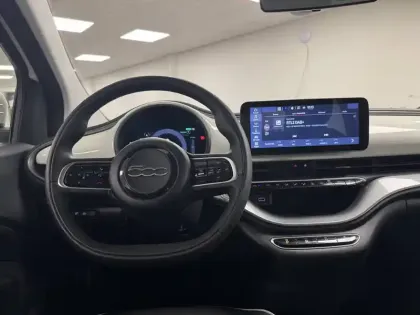 Photo 51 Fiat 500  e 95 ch