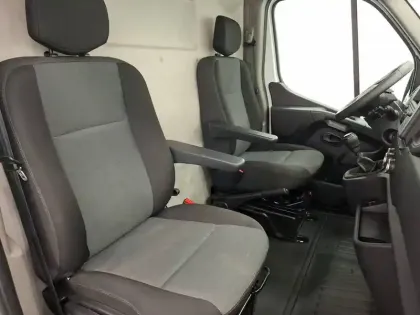 Photo 8 Renault Master  FGN TRAC F3500 L1H1 BLUE DCI 135