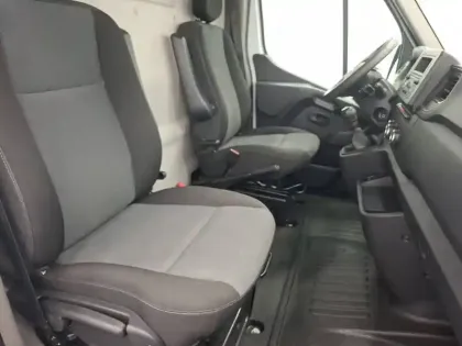 Photo 8 Renault Master  FGN TRAC F3500 L1H1 BLUE DCI 135