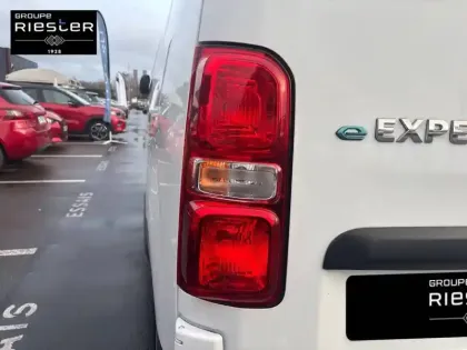 Photo 39 Peugeot Expert E- FGN M ELECTRIQUE 100KWH 136CH BATTERIE 75 KWH