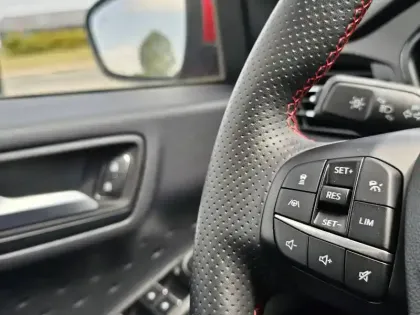 Photo 63 Ford Kuga  2.5 DURATEC 225 POWERSHIFT PHEV E-CVT S&S