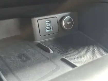 Photo 59 Ford Kuga  2.5 DURATEC 225 POWERSHIFT PHEV E-CVT S&S