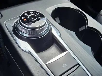 Photo 60 Ford Kuga  2.5 DURATEC 225 POWERSHIFT PHEV E-CVT S&S