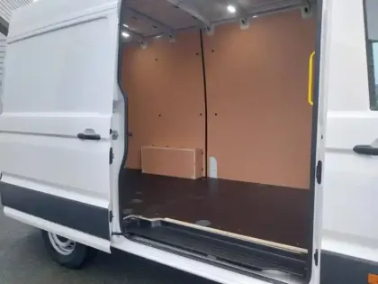 Photo 24 Volkswagen Crafter  Fg 30 L3H3 2.0 TDI 140ch Business Traction