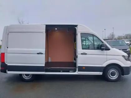 Photo 23 Volkswagen Crafter  Fg 30 L3H3 2.0 TDI 140ch Business Traction