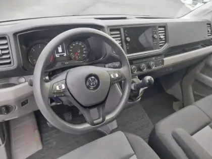 Photo 28 Volkswagen Crafter  Fg 30 L3H3 2.0 TDI 140ch Business Traction