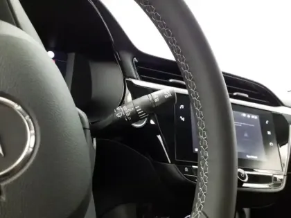 Photo 19 Opel Corsa  Electrique 136 ch & Batterie 50 kWh Elegance Business