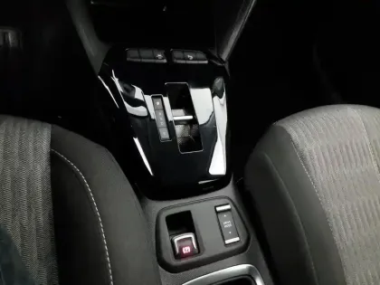 Photo 23 Opel Corsa  Electrique 136 ch & Batterie 50 kWh Elegance Business