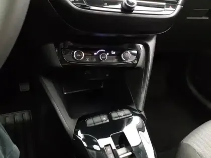 Photo 17 Opel Corsa  Electrique 136 ch & Batterie 50 kWh Elegance Business