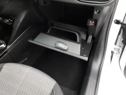 Photo 15 Opel Corsa  Electrique 136 ch & Batterie 50 kWh Elegance Business