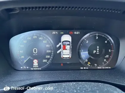 Photo 20 Volvo Xc40 Gén. I Ph1 R-Design 5