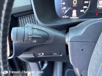 Photo 16 Volvo Xc40 Gén. I Ph1 R-Design 5