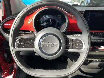 Photo 16 Fiat 500  3+1 e 95 ch