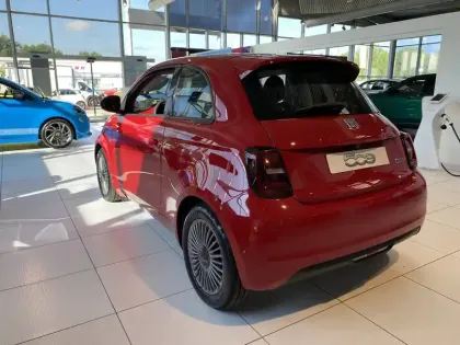 Photo 7 Fiat 500  3+1 e 95 ch