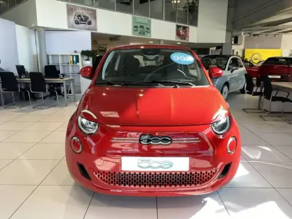 Photo 51 Fiat 500  3+1 e 95 ch