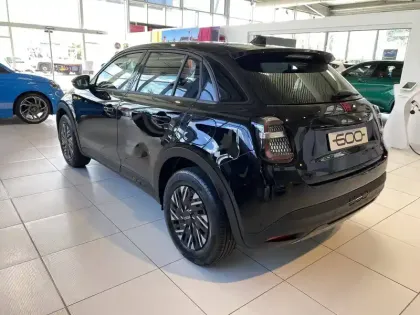 Photo 56 Fiat 600 e 54 kWh 156 ch