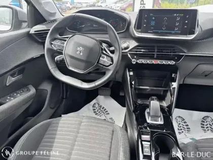 Photo 7 Peugeot 208  e- 136ch Style