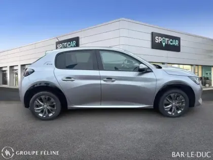 Photo 3 Peugeot 208  e- 136ch Style