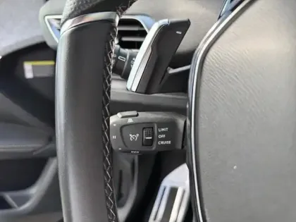 Photo 16 Peugeot 5008  BlueHDi 130ch S&S EAT8 GT