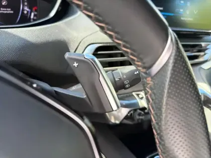 Photo 17 Peugeot 5008  BlueHDi 130ch S&S EAT8 GT