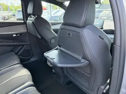 Photo 15 Peugeot 5008  BlueHDi 130ch S&S EAT8 GT