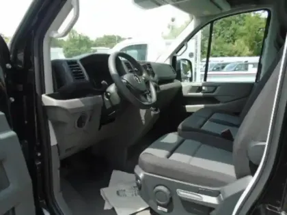 Photo 7 Volkswagen Crafter  Fg 35 L4H3 2.0 TDI 177ch Business Traction BVA8