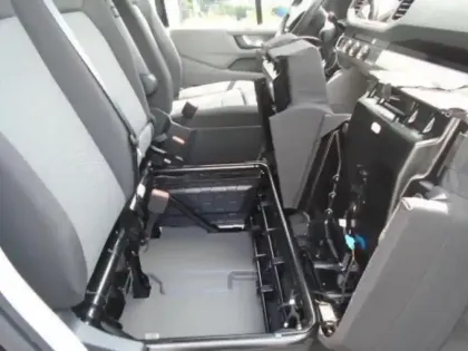 Photo 6 Volkswagen Crafter  Fg 35 L4H3 2.0 TDI 177ch Business Traction BVA8