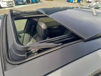 Photo 38 Peugeot 408  Hybrid 136 e-DCS6