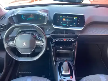 Photo 7 Peugeot 2008 Gén. II Ph1 NG Allure 5